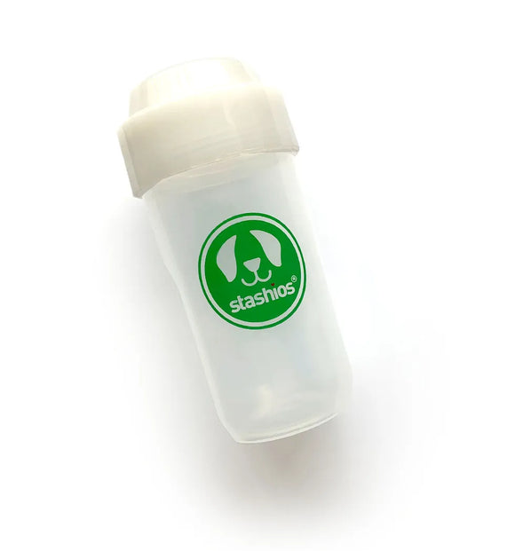 Stashios Large Shaker for Soothing Sauce